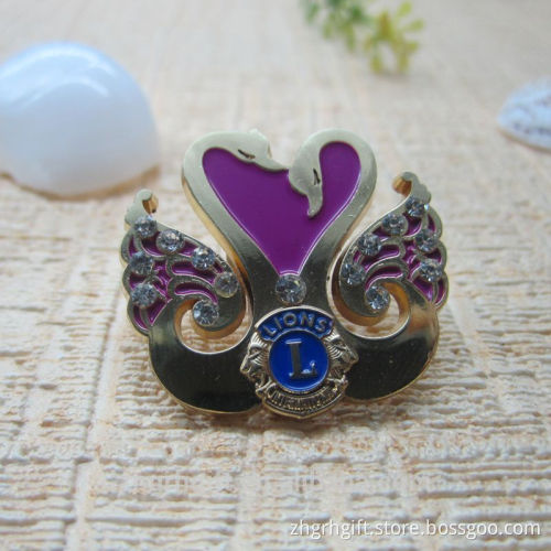 Free Design Diamante High Quality Standard Metal pin Badge for Sale